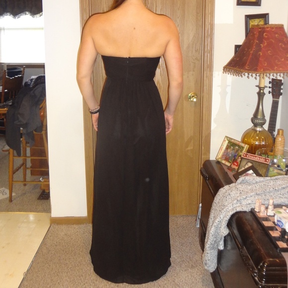 DAVID’S BRIDAL LONG STRAPLESS CHIFFON DRESS - Picture 4 of 8